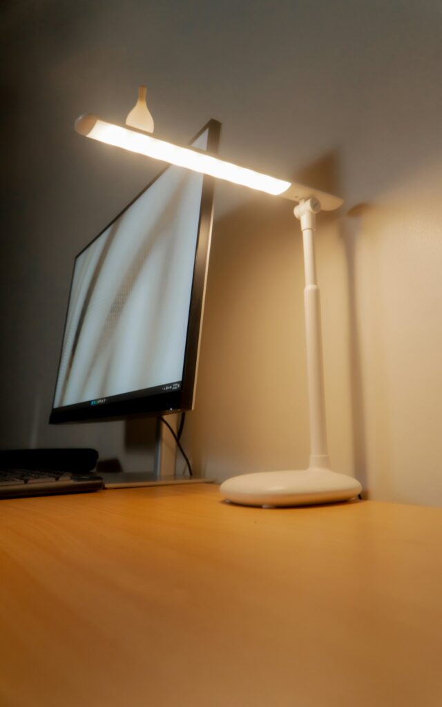 Lámpara de Escritorio LED Regulable